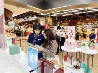 最快24小時送到家！粵東首個“跨境電商+保稅展示”項目落地汕頭，引領化妝品零售新體驗